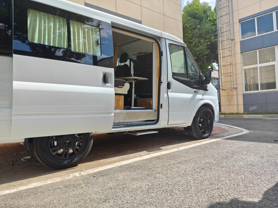 全新宿营房车 通勤 旅居专用车手续江铃 2.0T 自动挡 可